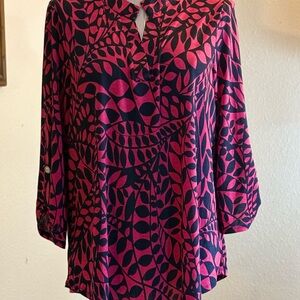 Collared V-Neck Tunic with Pink Leaf Print on Navy